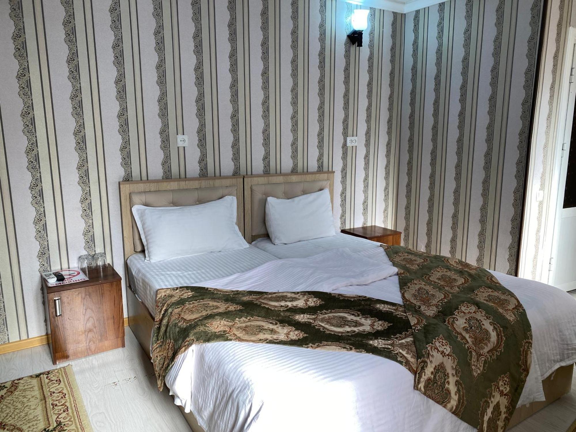 Retro Boutique Hotel 撒马尔罕 外观 照片