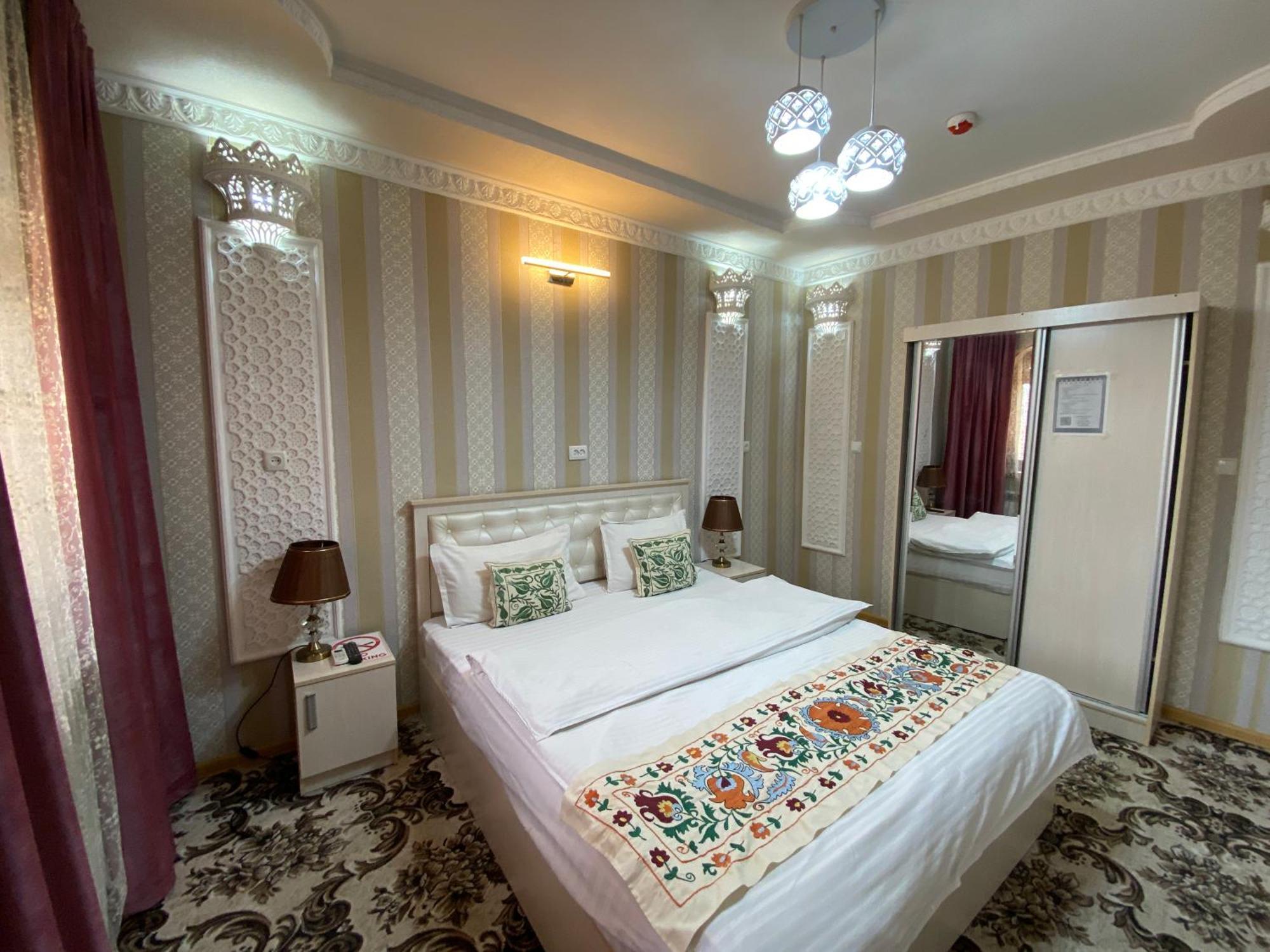 Retro Boutique Hotel 撒马尔罕 外观 照片
