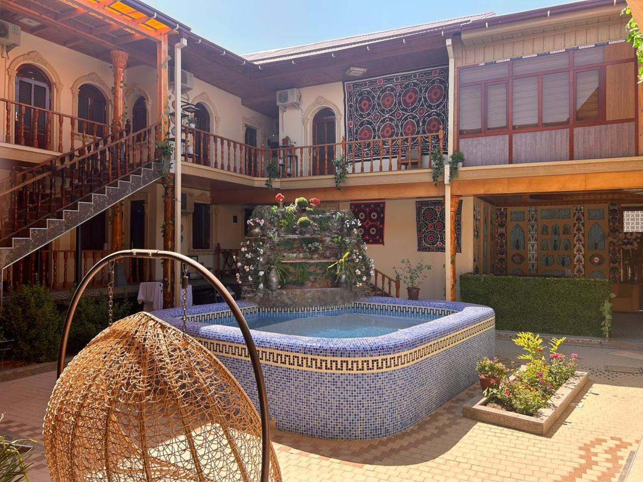 Retro Boutique Hotel 撒马尔罕 外观 照片